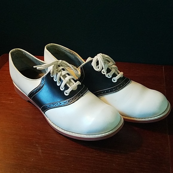 Saddle shoes womens size 10 Clearance